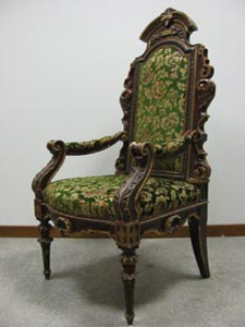 Picture of Lacquered armchair with green velvet