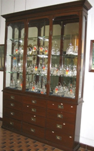 Picture of cabinet n° 14