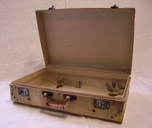 Picture of Little suitcase n°10