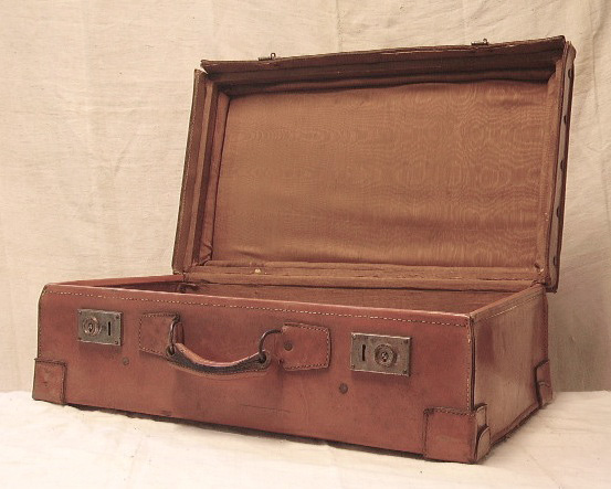 Picture of Suitcase n° 21