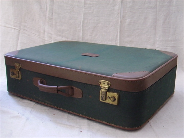 Picture of Suitcase n°22