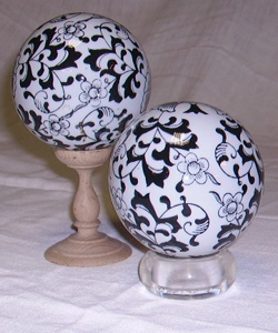 Picture of painted ceramic balls