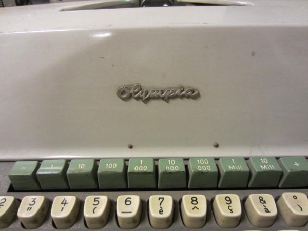 Picture of Olympia SGE Typewriter