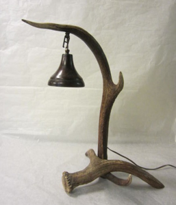 Picture of deer antler table lamp n° 7
