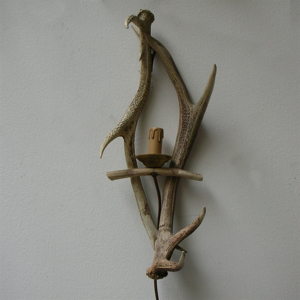Picture of Deer antlers wall lamp n° 3