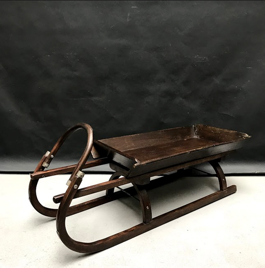 Picture of wooden sled with case n° 3