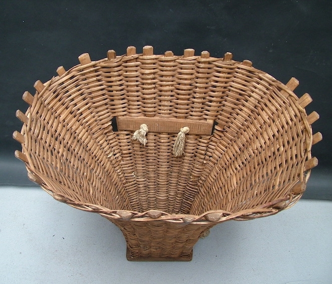 Picture of Wicker pannier basket n° 1