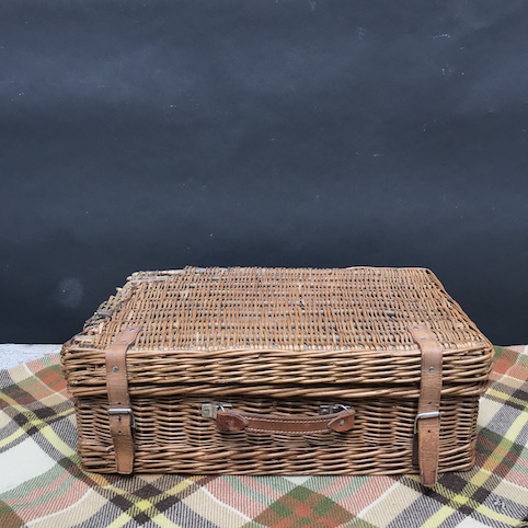 Picture of Wicker picnic case by Coracle