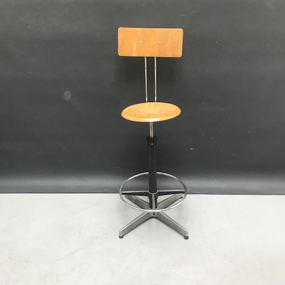 Picture of swivel stool with back