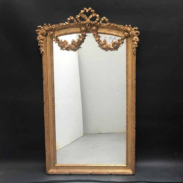 Picture of Carved and Gilded Mirror with rose garland