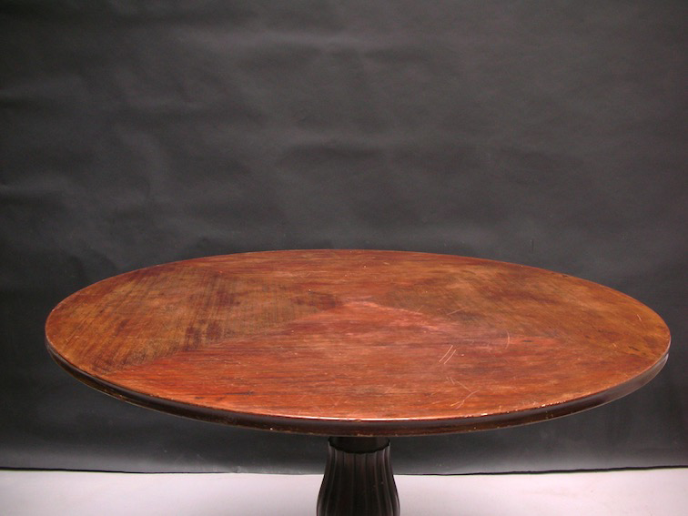 Picture of Round table from 1950s