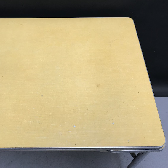 Picture of Kitchen table in yellow formica